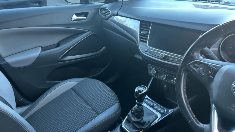 Vauxhall Crossland X 1.2T [130] Tech Line Nav 5dr [Start Stop] Petrol Hatchback